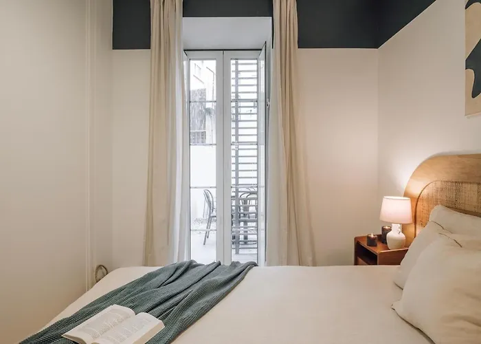 Sperlonga - 1 Bedroom And Terrace In Arroios Lägenhet *