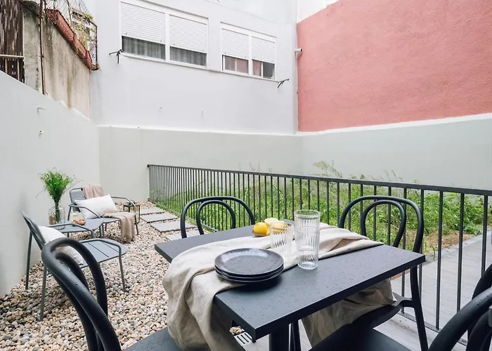 Sperlonga - 1 Bedroom And Terrace In Arroios Lägenhet