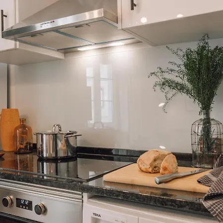 Sperlonga - 1 Bedroom And Terrace In Arroios *